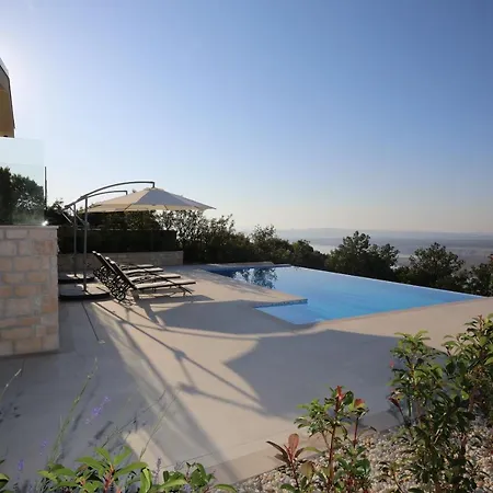 Villa Infinity *