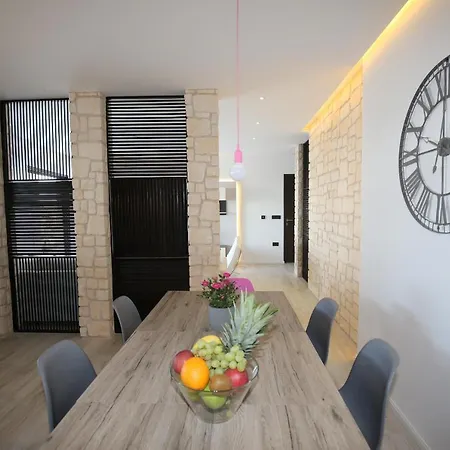 别墅 Infinity Šmrika